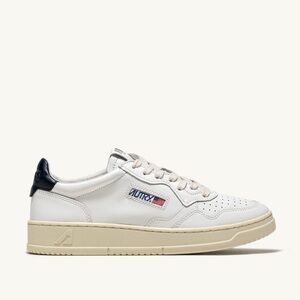 Autry Medalist Low White Sneakers